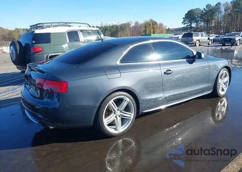 2011 Audi S5 4.2 Premium Plus from USA, damaged, VIN WAUVVAFRXBA037425